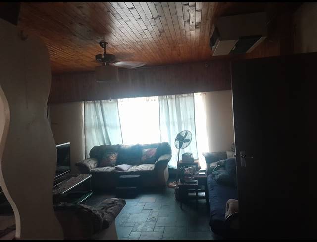 4 BEDROOM HOUSE FOR SALE IN PROTEA PARK